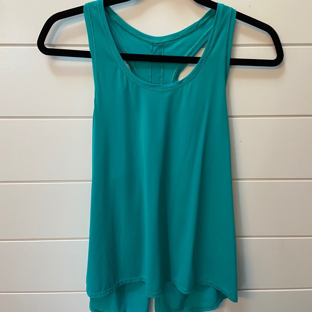 Lululemon tank top